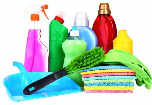 Detailed rug cleaning service for homes in Hackney Marshes