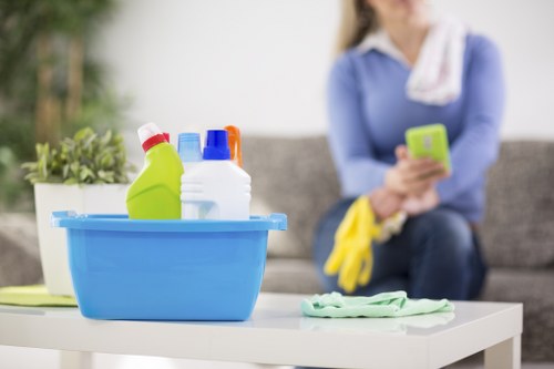 Hard floor pet odour removal in Hackney Marshes