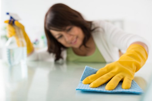 Delicate fabric curtain care and cleaning in Hackney Marshes